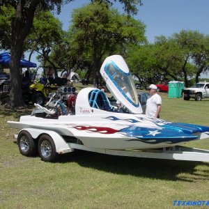 hotboatsandbabes06-09.JPG
