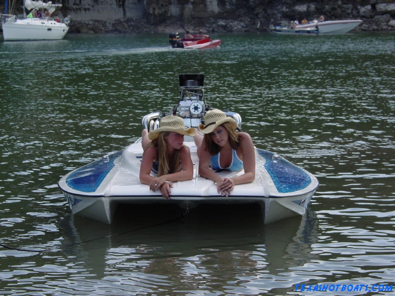 hotboatsandbabes06-41.JPG